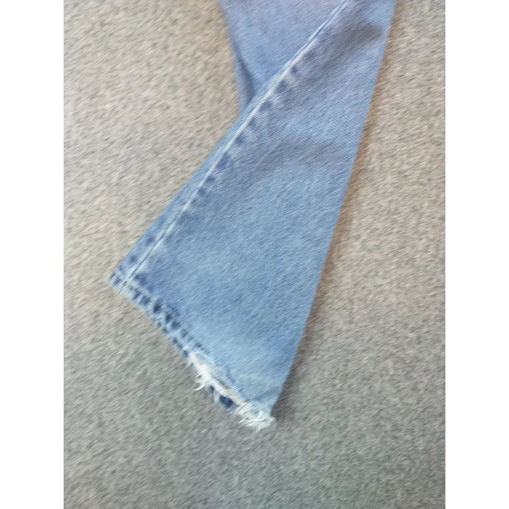 Signature Levi Strauss & Co Mens 36x27 Regular Fit Light Wash Blue Jeans Cotton